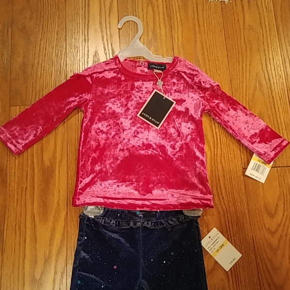 Andy and Evan Baby Girl 2Pc Velour Top &Print Pant - Picture 2 of 4